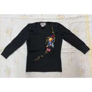 Joseph A. Black Floral Embroidered Knit Sweater Women’s Medium Viscose Nylon M